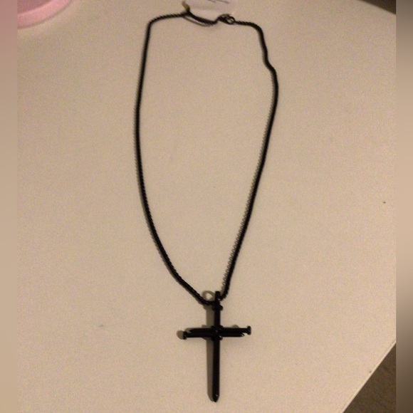 Necklace with nail cross pendant. Unisex. - Picture 2 of 6